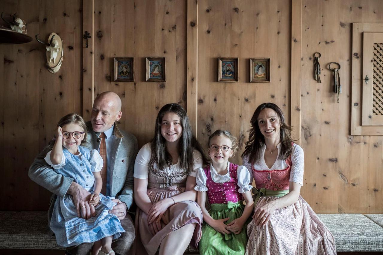 Post Alpina - Family Mountain Chalets サン・カンディド エクステリア 写真