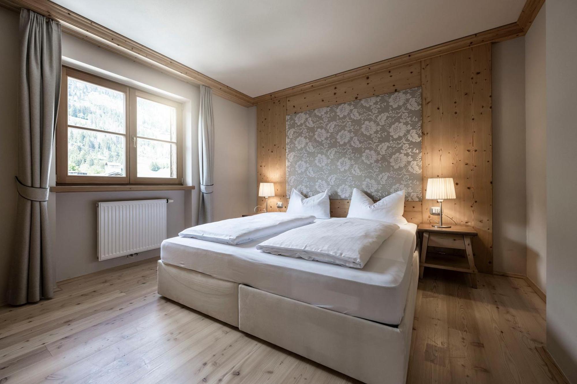 Post Alpina - Family Mountain Chalets サン・カンディド 部屋 写真